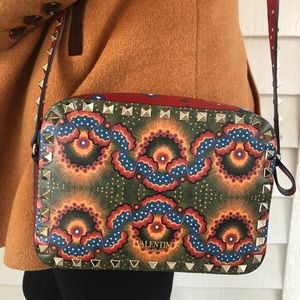 Valentino rock stud- Enchanted Wonderland